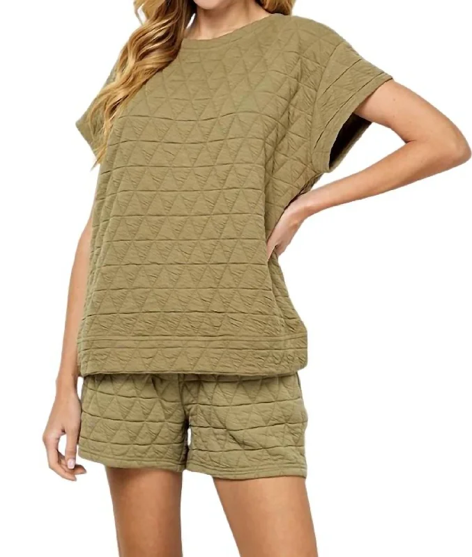 Quilted Short Sleeve Top In Olive Trendy Aesthetics