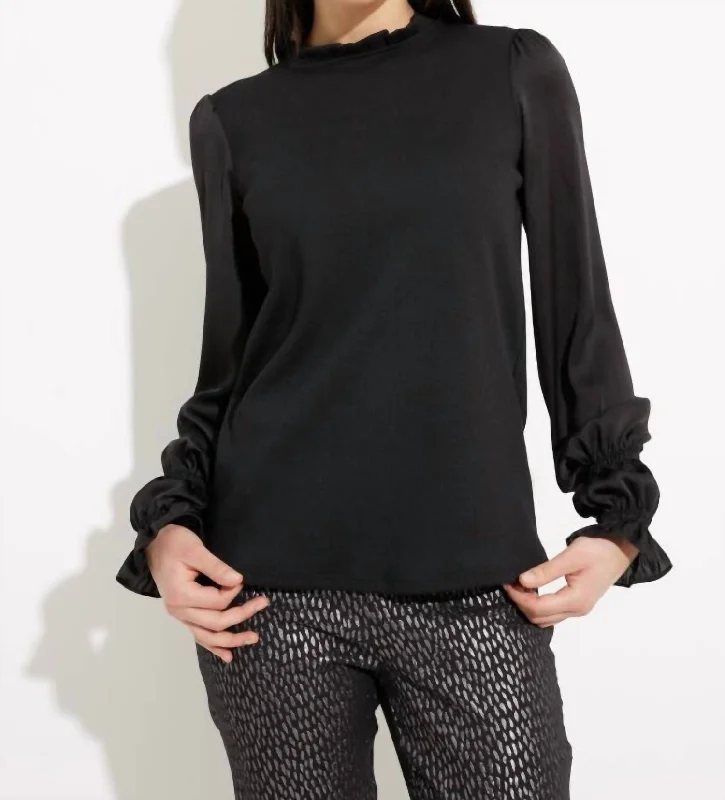 Ruched Detail Top In Black Current Trends