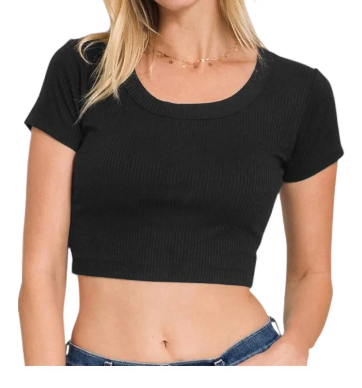 Seamless Ribbed Crop Top In Black Dive Into Trendy Styles