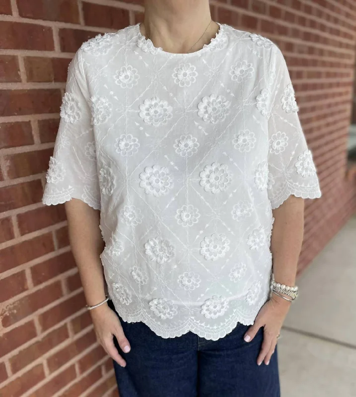 Short Sleeve Blouse In White Massive Savings