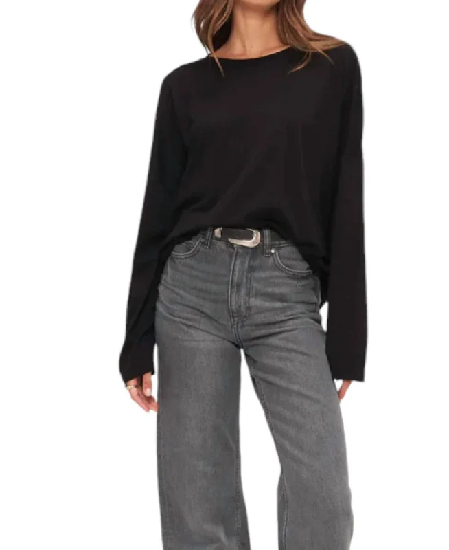 Stay Cool Ruched Side Long Sleeve Top In Black Save On Classic Elegant Styles