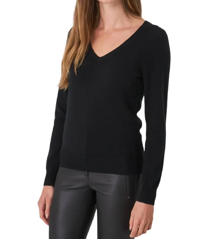 V Neck Pullover In Black Chic Style