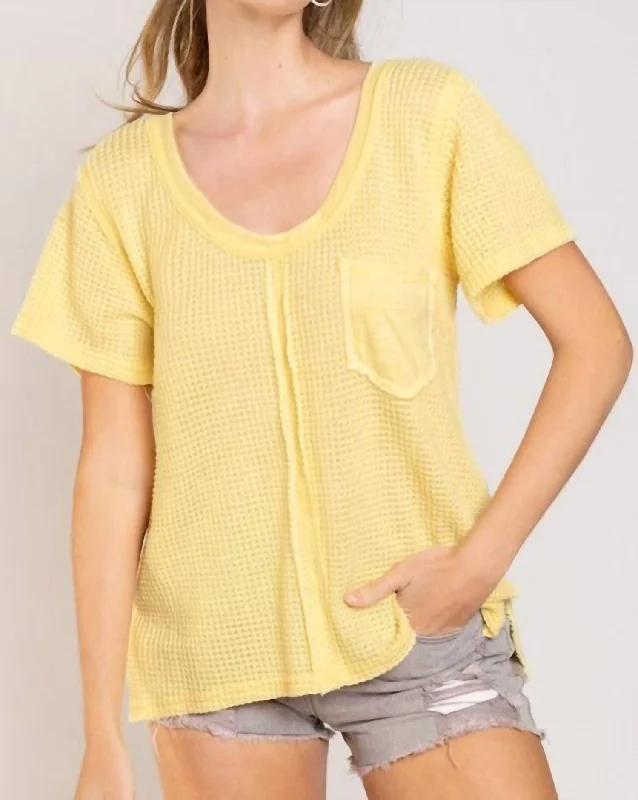 Waffle Pocket Tee Top In Yellow Hollywood Glam Award - Show Style