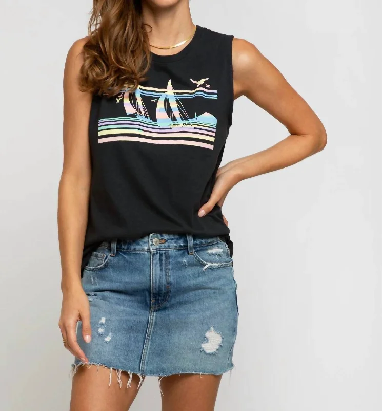 Womens Island Graphic Print Tank In Black Gift Ideas