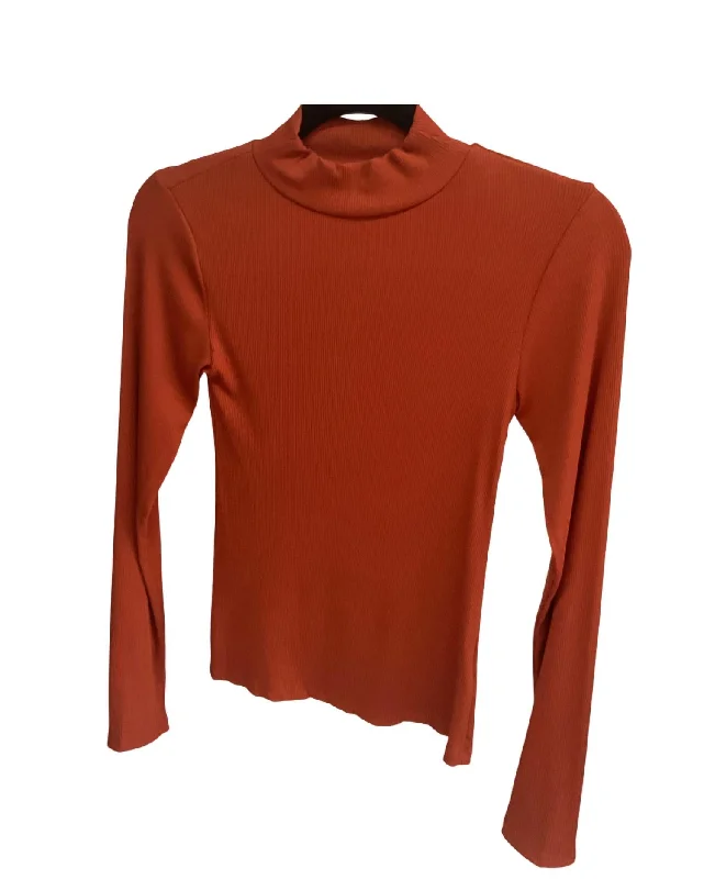 Women's Ribbed Long Sleeve Top In Rust Chic And Trendy