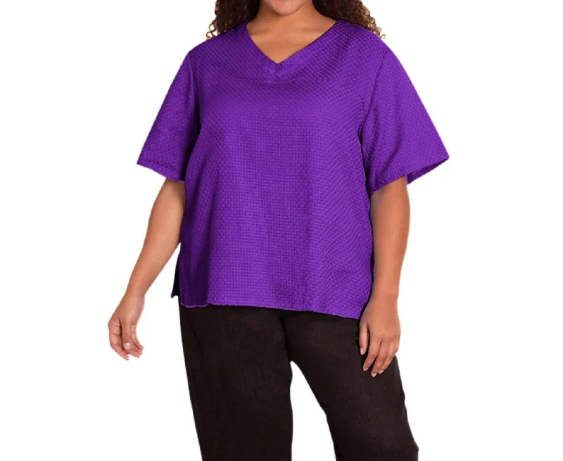 Ameli Cotton Short Sleeve V-Neck Top - Plus In Acai Vibrant Femme Fashion