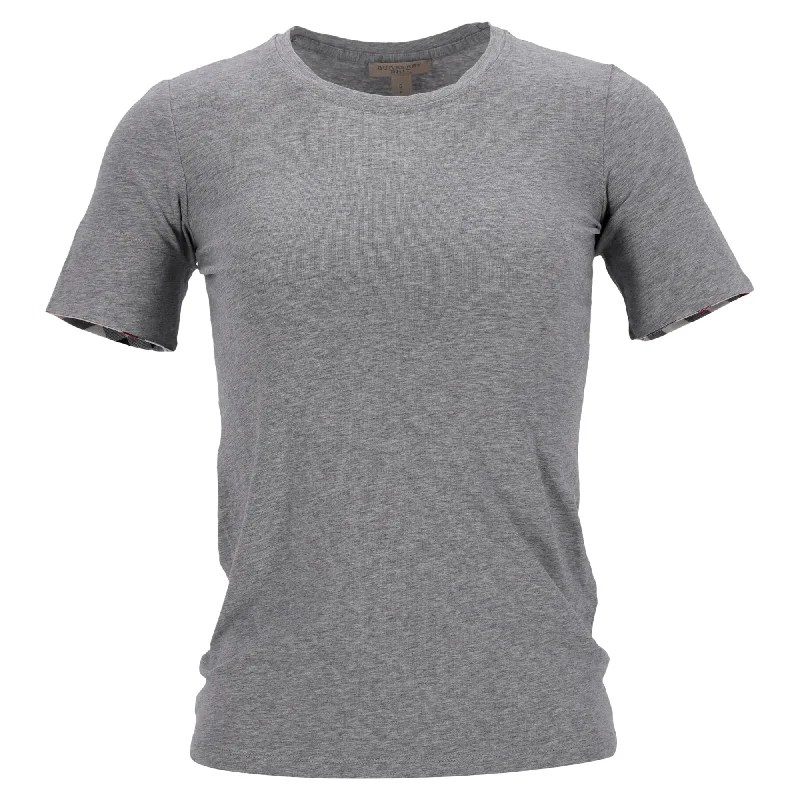 Burberry Crewneck T-Shirt in Grey Cotton Contemporary Elegance