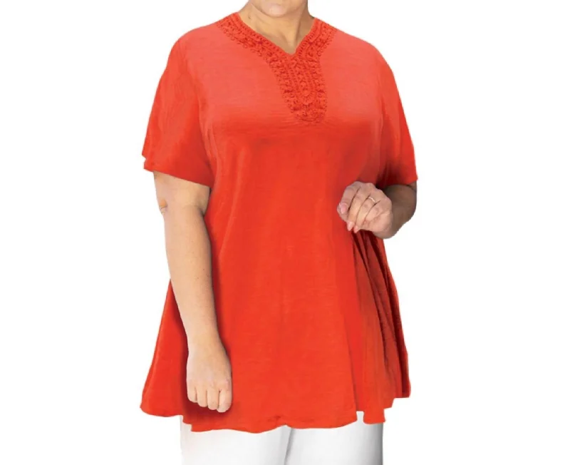 Cotton Applique Short Sleeve V-Neck Top - Plus In Red High End Women's Wear