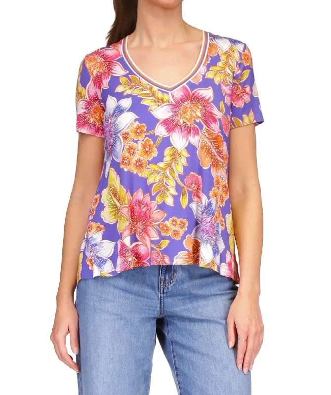 Janie Favorite Short Sleeve V- Neck Swing Tee In Niccola Premium Style