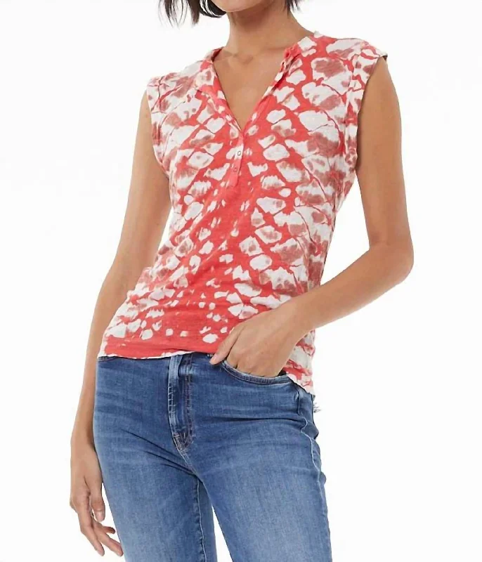 Loni Tee In Strawberry Boa Summer Fashion