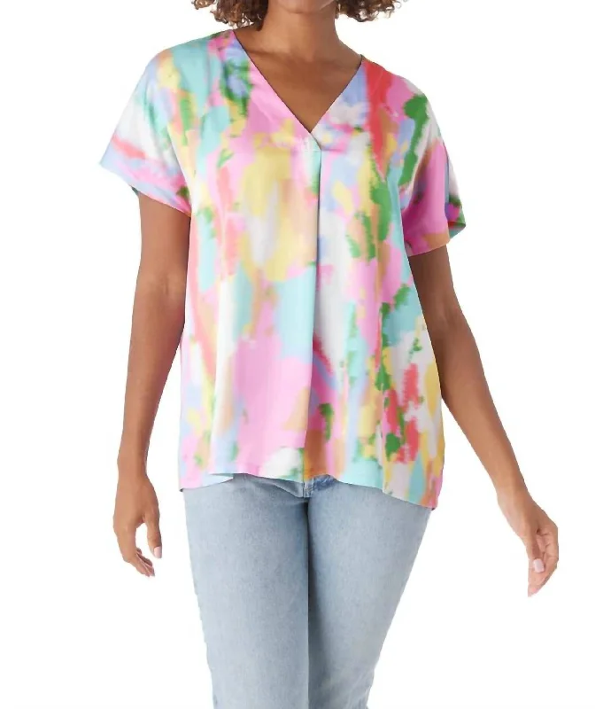 Martha Tunic Top In Cape Floral Save On Classic Elegant Styles