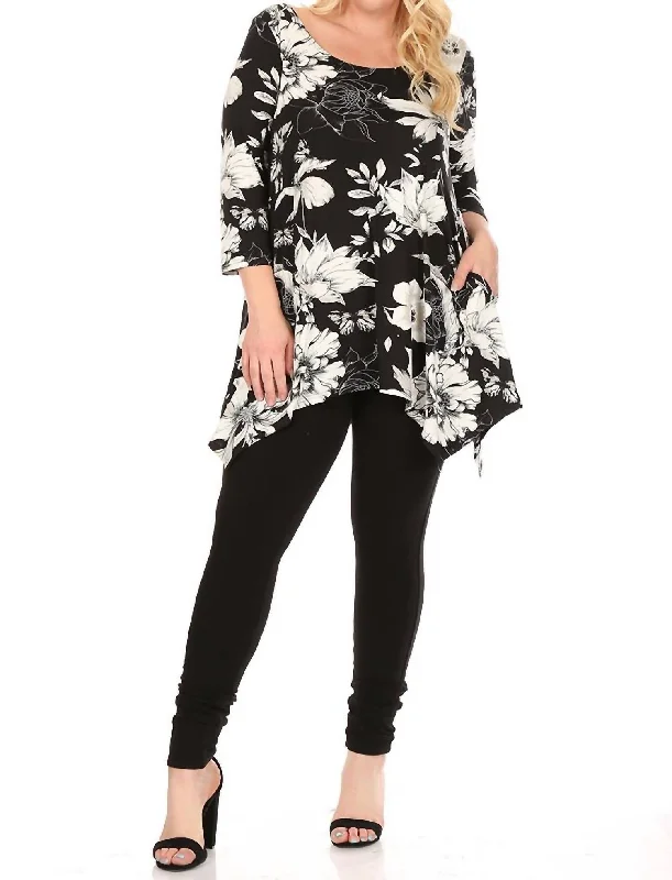 Plus Size Floral Scoop Neck Tunic Top With Pockets In Black Luxury Fashion for Women