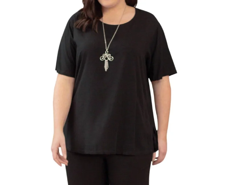 Rayon Short Sleeve Top - Plus In Black Trend Alert