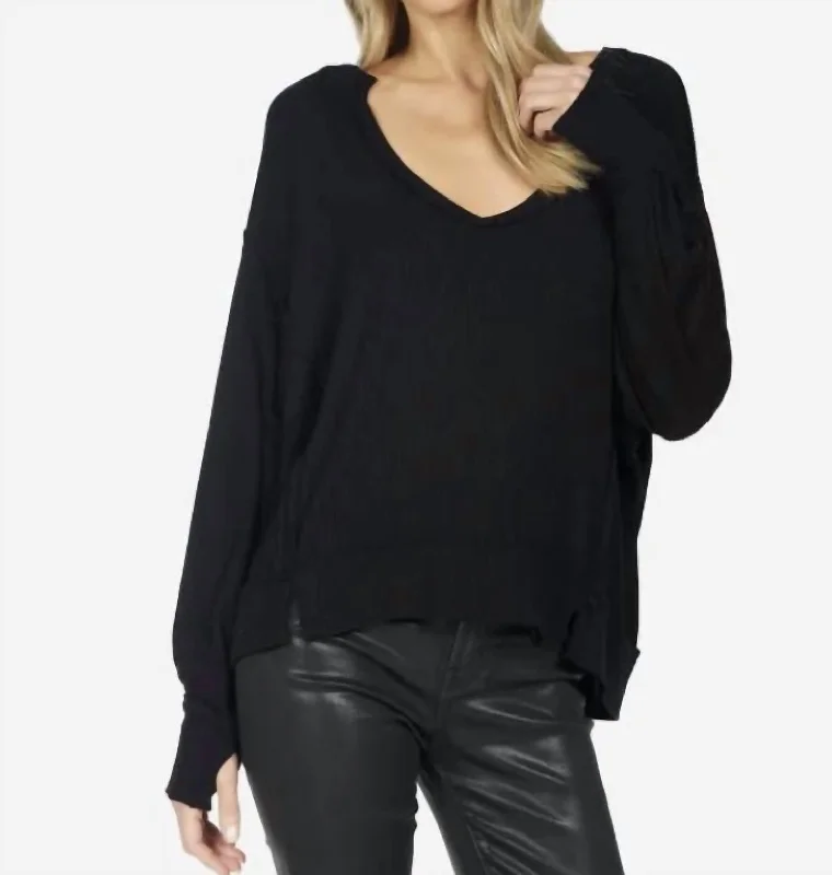 Spence Oversized V- Neck Pullover In Black Everyday Basics