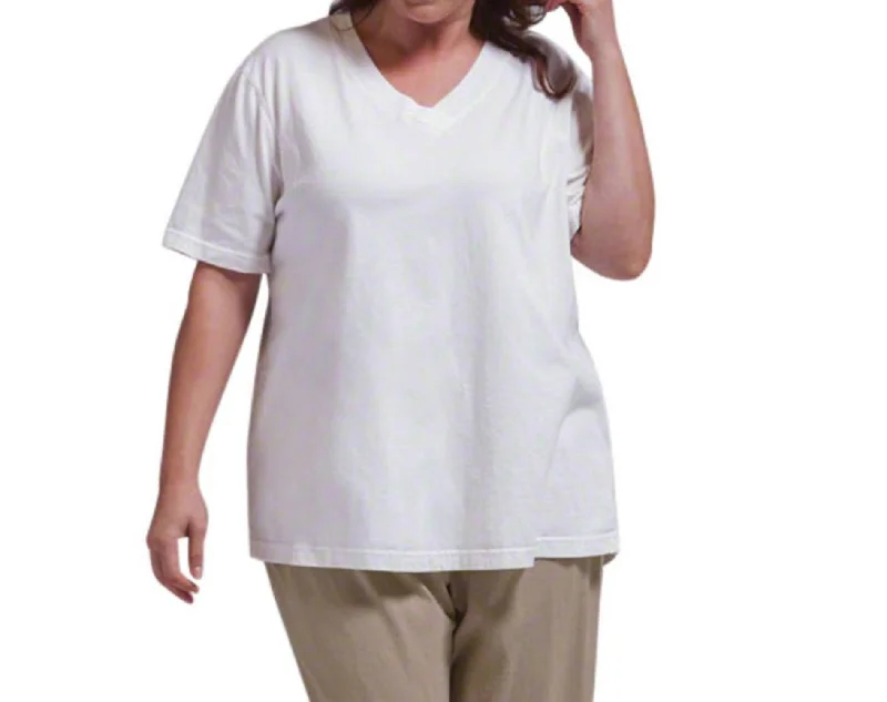 V-Neck Short Sleeve Tee - Plus In White Classic Women's Fashion