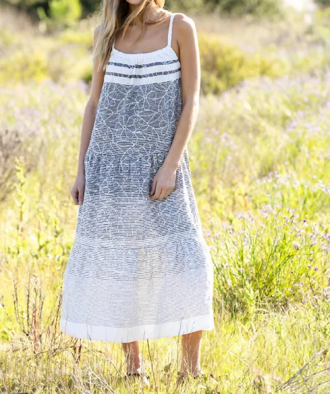 Kendal Dress In Grey Trendsetting Threads