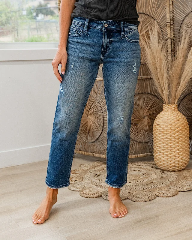 KanCan Quinn Slight Distressed Straight Jeans Chic Allure