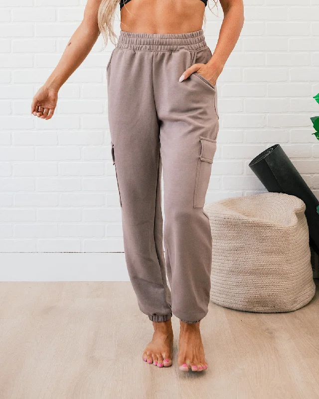 Rae Mode Cargo Joggers - Mocha Evening Looks